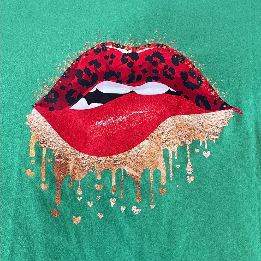 SHEIN Green Tee with Red and Gold Lip Print